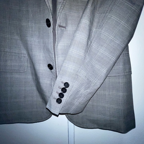 FLASH SALE/4th SALE ❤️🤍💙 John Varvatos Grey Plaid Blazer - Picture 6 of 7